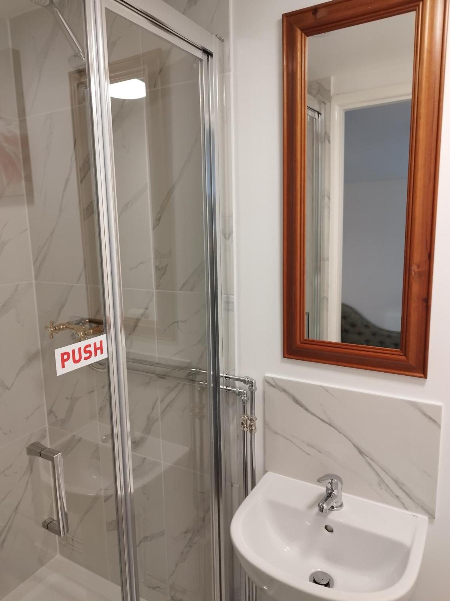 Two Birds Weekly Stay Malmesbury Eksteriør bilde
